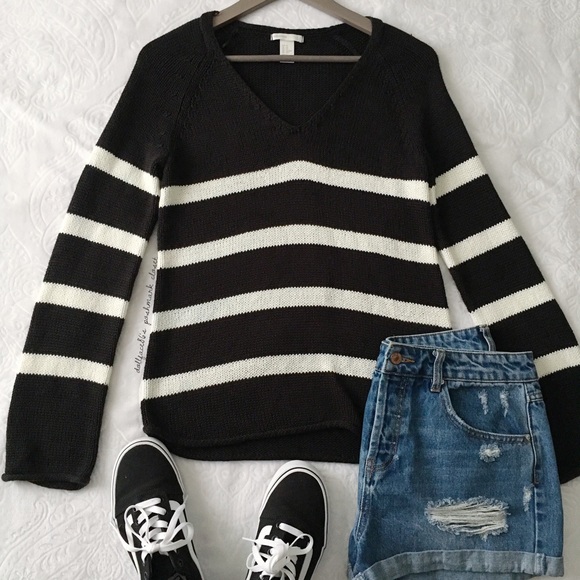H&M Sweaters - H&M Stripe V-Neck Sweater